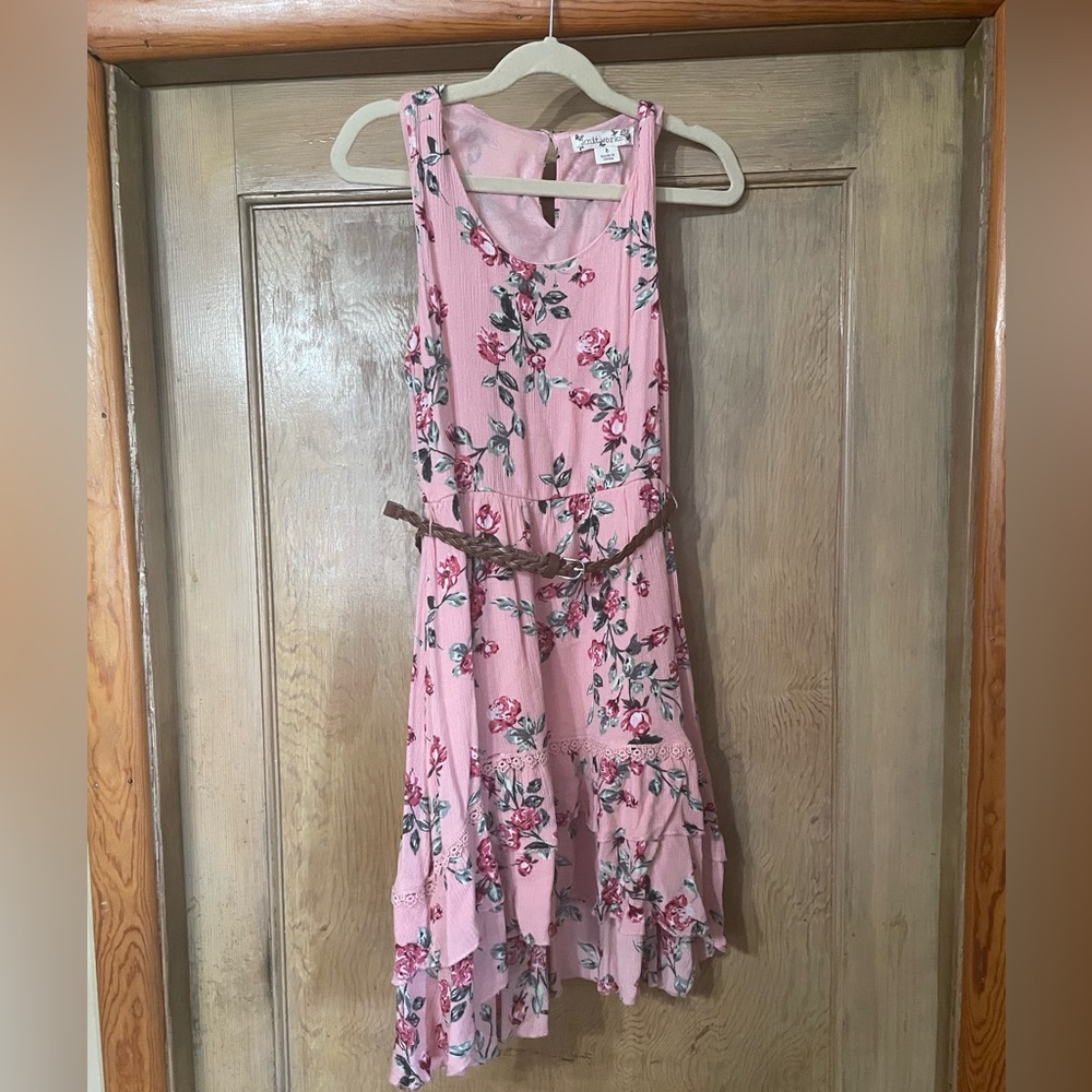 Girls Pink Rose Size 8 hi-low hemmed dress with belt
